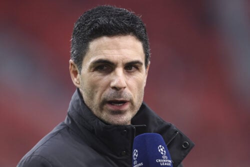 Mikel Arteta og Arsenal er ved at lukke en handel med Christos Tzolis.