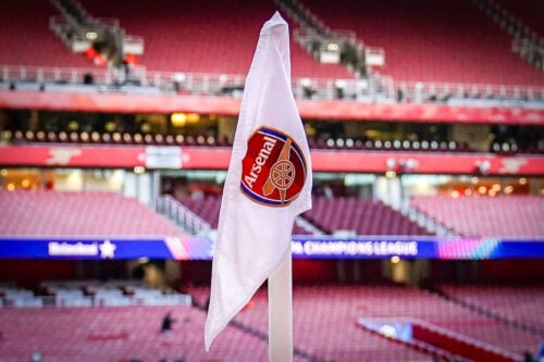 Arsenal kan stå over for et massivt tilbageslag kort før den nye sæson, da en af de største stjerne er meldt ude med en langtidsskade.