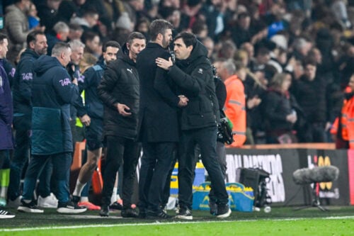 Manchester United har kastet blikket mod en af de mest lovende guldfugle i engelsk fodbold, som Liverpool længe har drømt om.