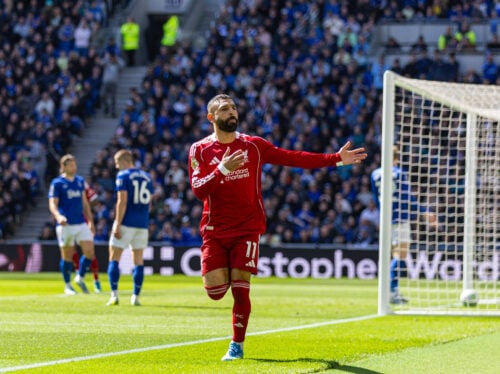Mohamed Salah står fortsat uden klub, da kontrakten med Liverpool er udløbet. Så hvad skal der ske med den venstrebenede angriber?