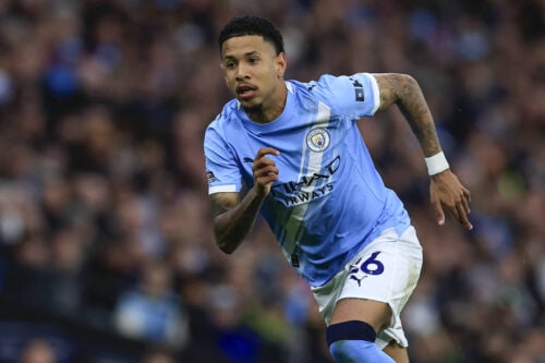 Tottenhams jagt på Manchester City-kantspilleren Savinho fortsætter, men en aftale afhænger fortsat af én afgørende faktor.