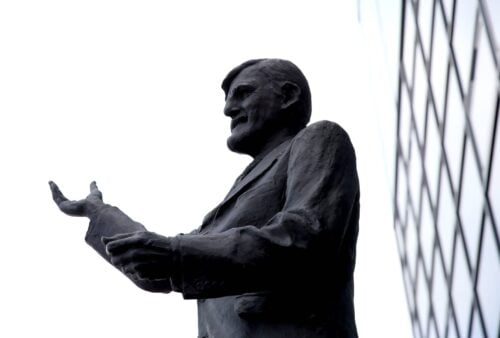 Jimmy Hill byggede byen og klubben op igen.