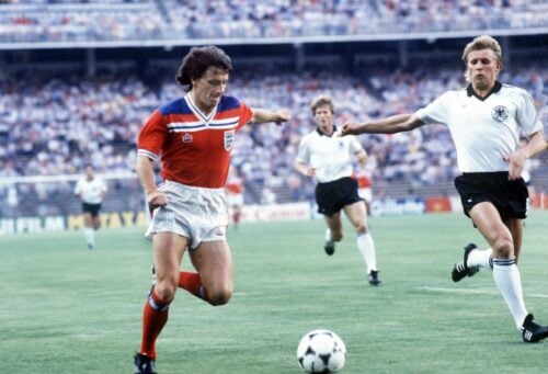 Steve Coppell fylder år.