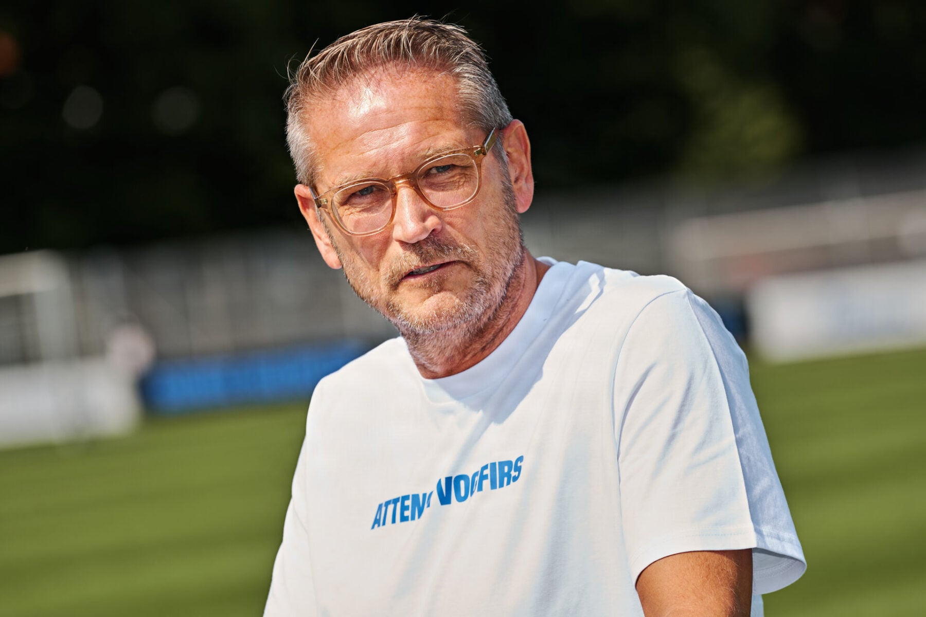 Nu har Thomas Thomasberg svaret igen.