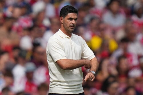 Mikel Arteta og Arsenal arbejder på at lukke flere handler.