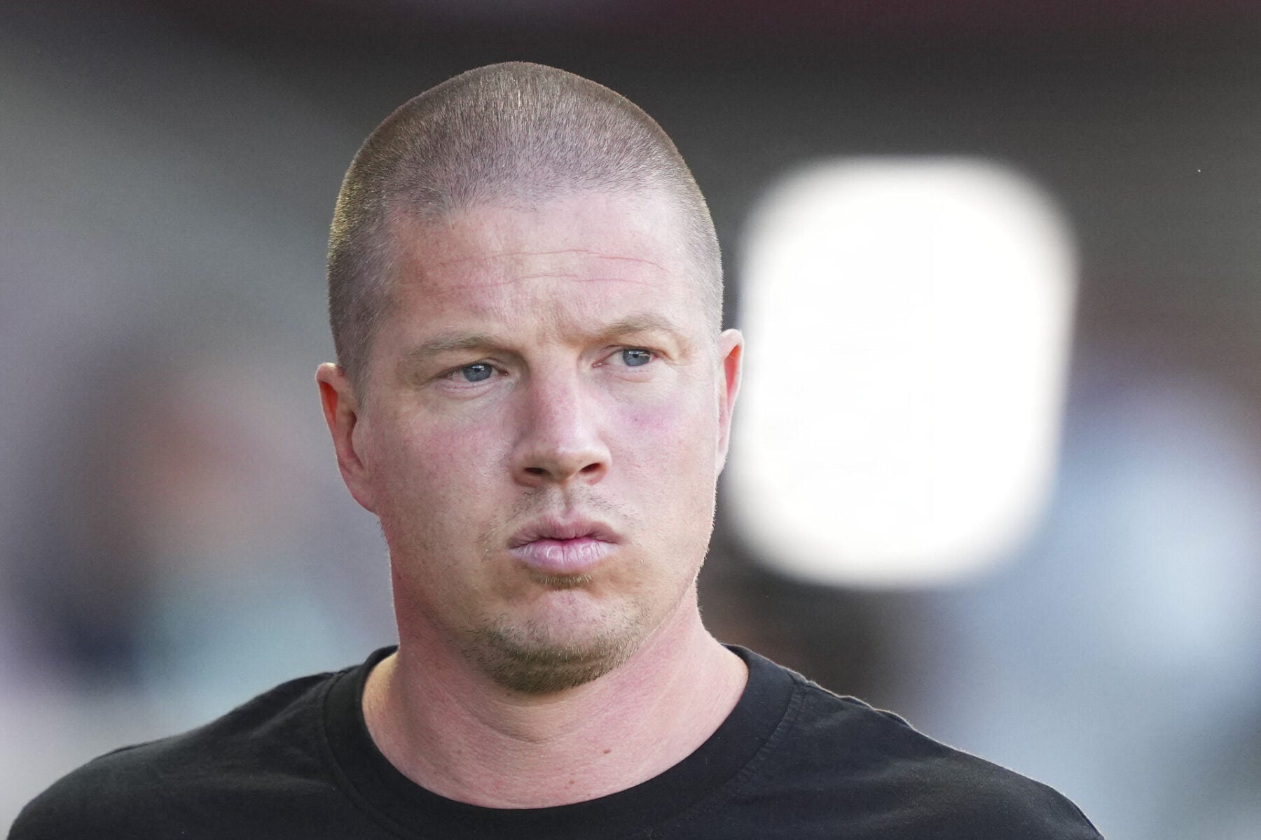 Mike Tullberg, der er cheftræner for FC Midtjylland, bliver flået fra hinanden af Viaplay-ekspert Kenneth Emil Petersen.