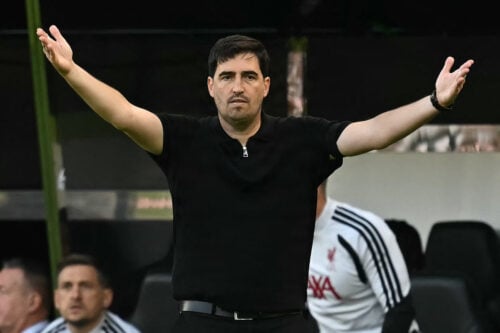 Liverpool har stadig travlt på transfermarkedet, hvor cheftræner Andoni Iraola nu lover nye tilgange før deadline.