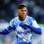 Chelsea er tæt på at sikre sig en ny profil til midtbanen. Handlen kan samtidig få stor betydning for Enzo Fernández' fremtid på Stamford Bridge.
