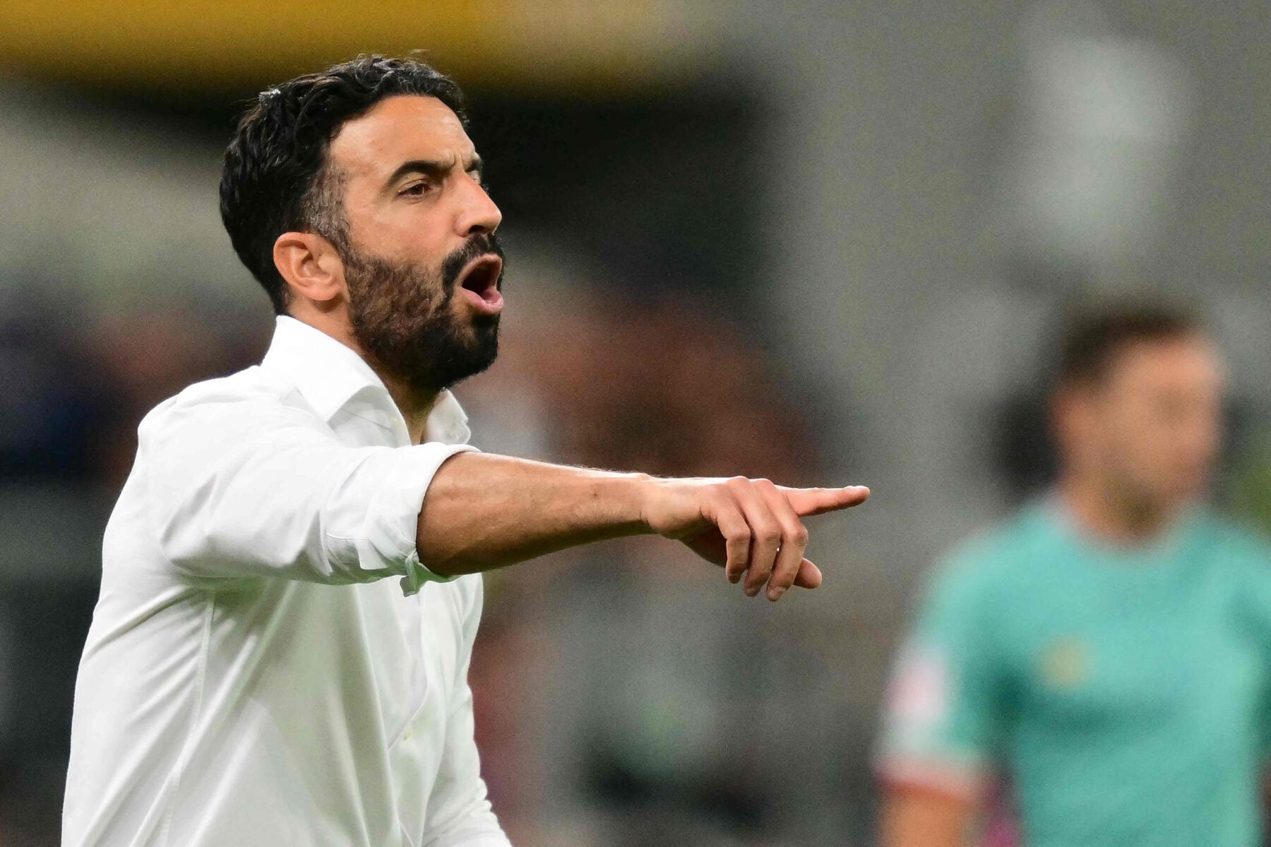 Rúben Amorim og AC Milan er tæt på at styrke offensiven med en markant tilgang fra Premier League. Det meddeler italienske medier.