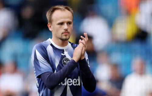 Mikkel Damsgaard var med fra start, da Brentford spillede 1-1 mod Leeds i Premier League. Men kampen kan blive danskerens sidste for klubben.