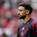 Forhandlingerne er indledt med Bruno Fernandes.