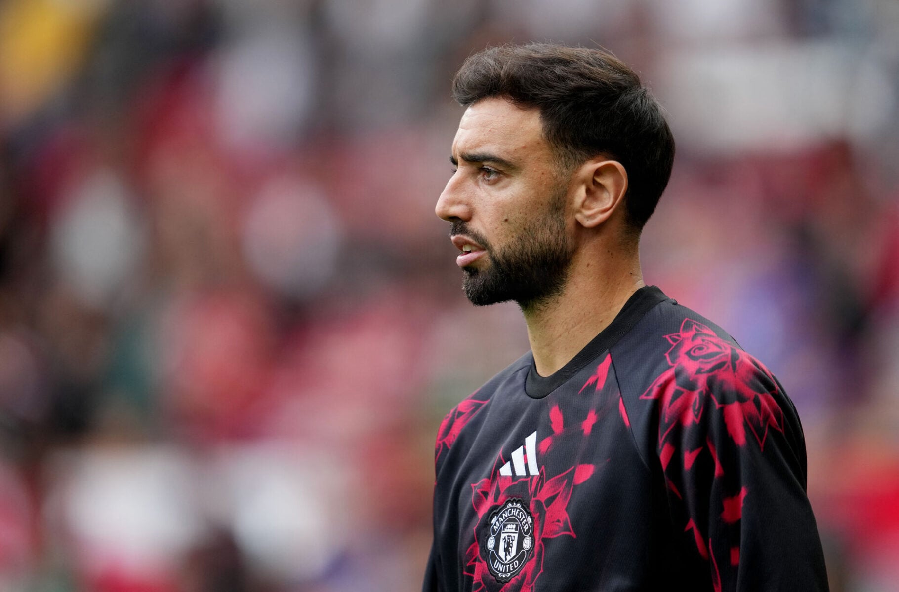 Forhandlingerne er indledt med Bruno Fernandes.