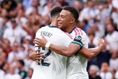Trent Alexander-Arnold har fået et vigtigt svar fra José Mourinho efter en vanskelig start på tilværelsen i Real Madrid.