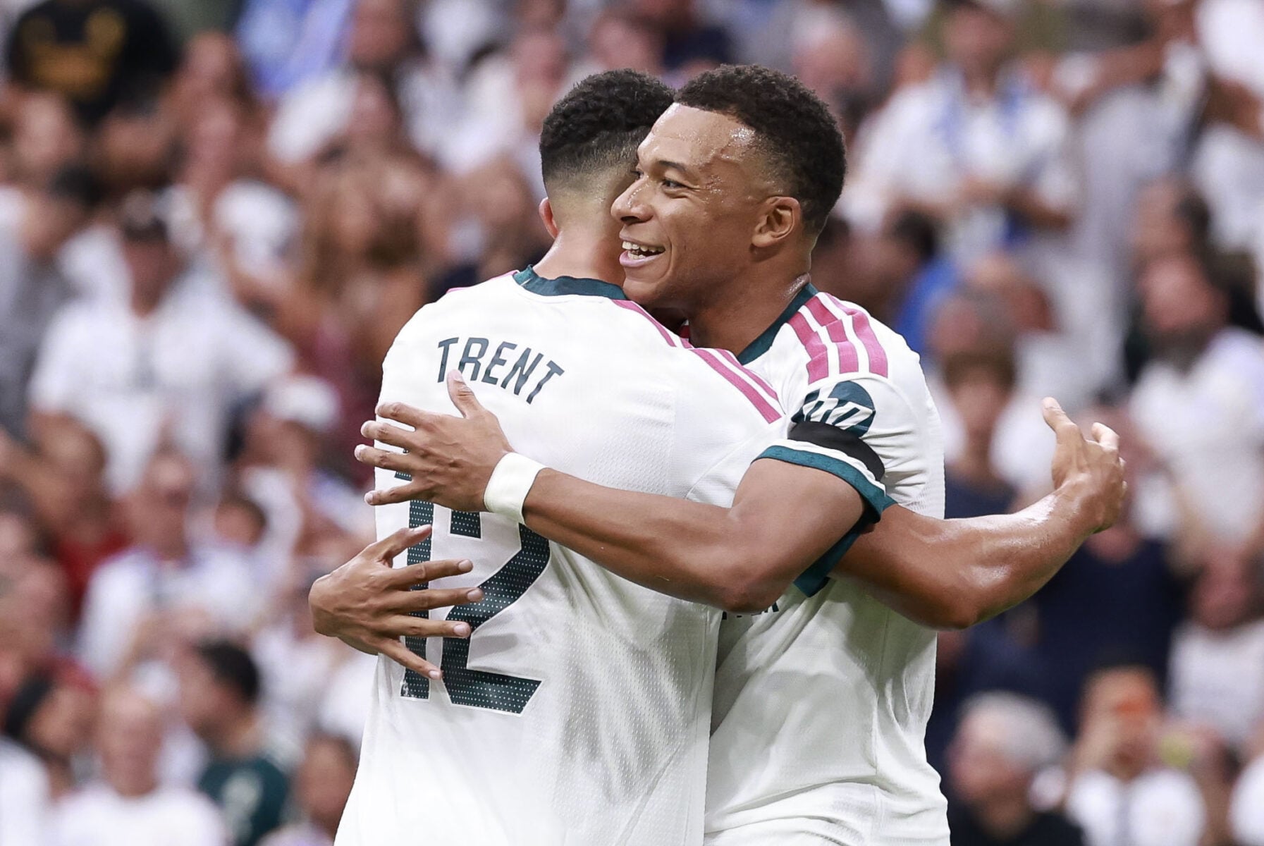 Trent Alexander-Arnold har fået et vigtigt svar fra José Mourinho efter en vanskelig start på tilværelsen i Real Madrid.