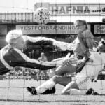 Klaus Erik Granlund fylder 69 år i dag. Angriberen præsterede et hattrick på selveste Peter Schmeichel i Ikast-dagene.