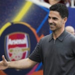 Arsenal får stjerne til lægetjek.