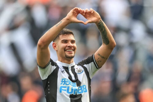 Victor Froholdt kan tage over for Bruno Guimaraes i Newcastle.