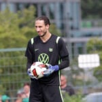 Kamil Grabara tæt på vildt klubskifte.