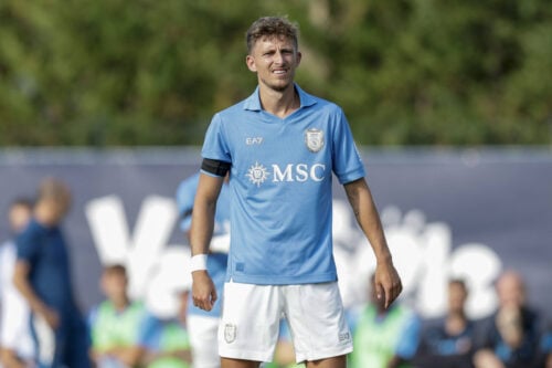 Brøndby melder ud om Jesper Lindstrøm.