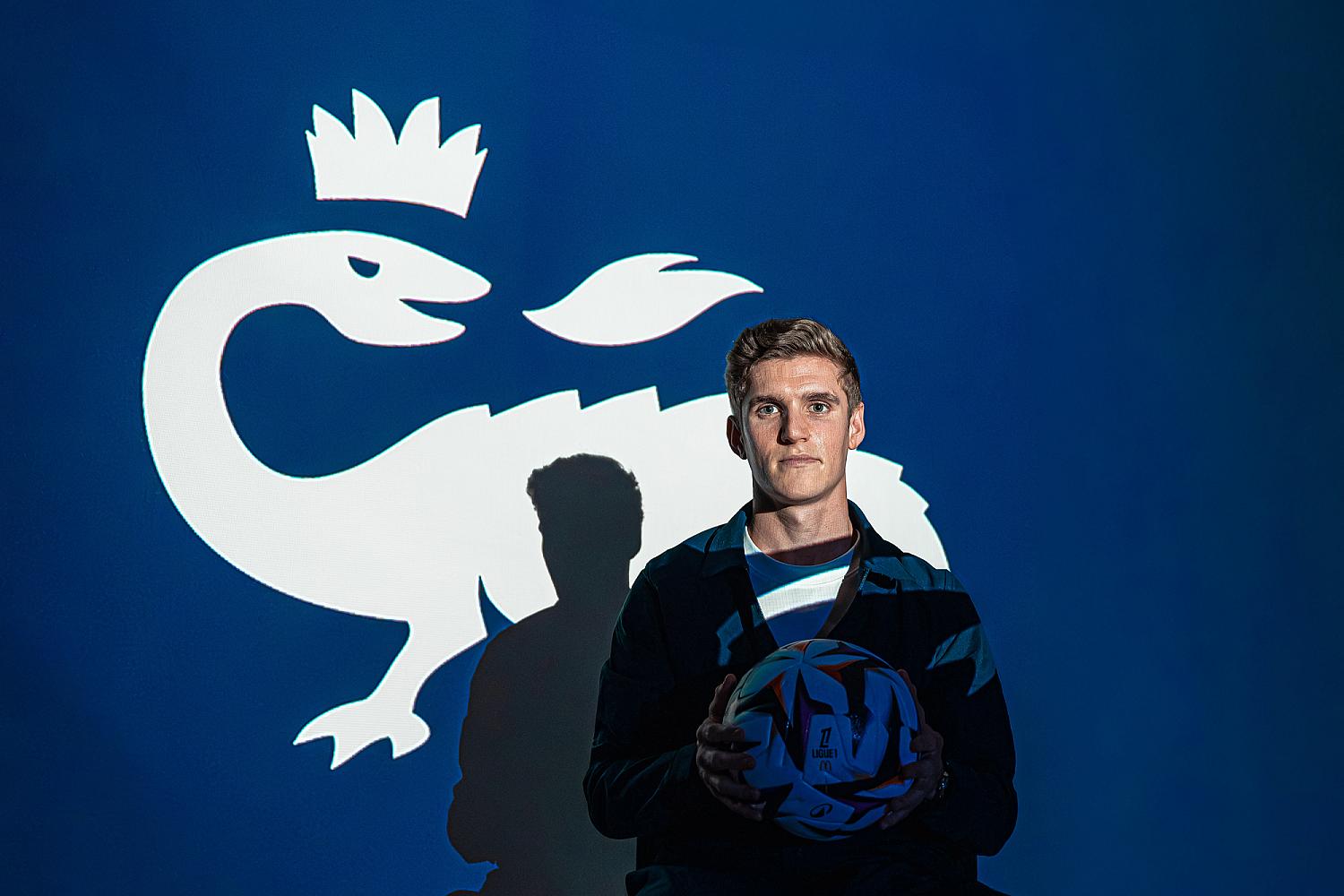Elias Jelert er skiftet til Frankrig.
