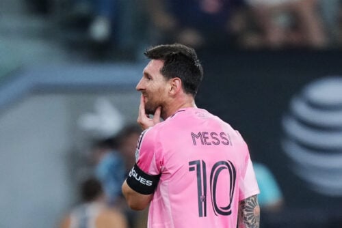 Lionel Messi slog en modspiller og er nu blevet straffet.