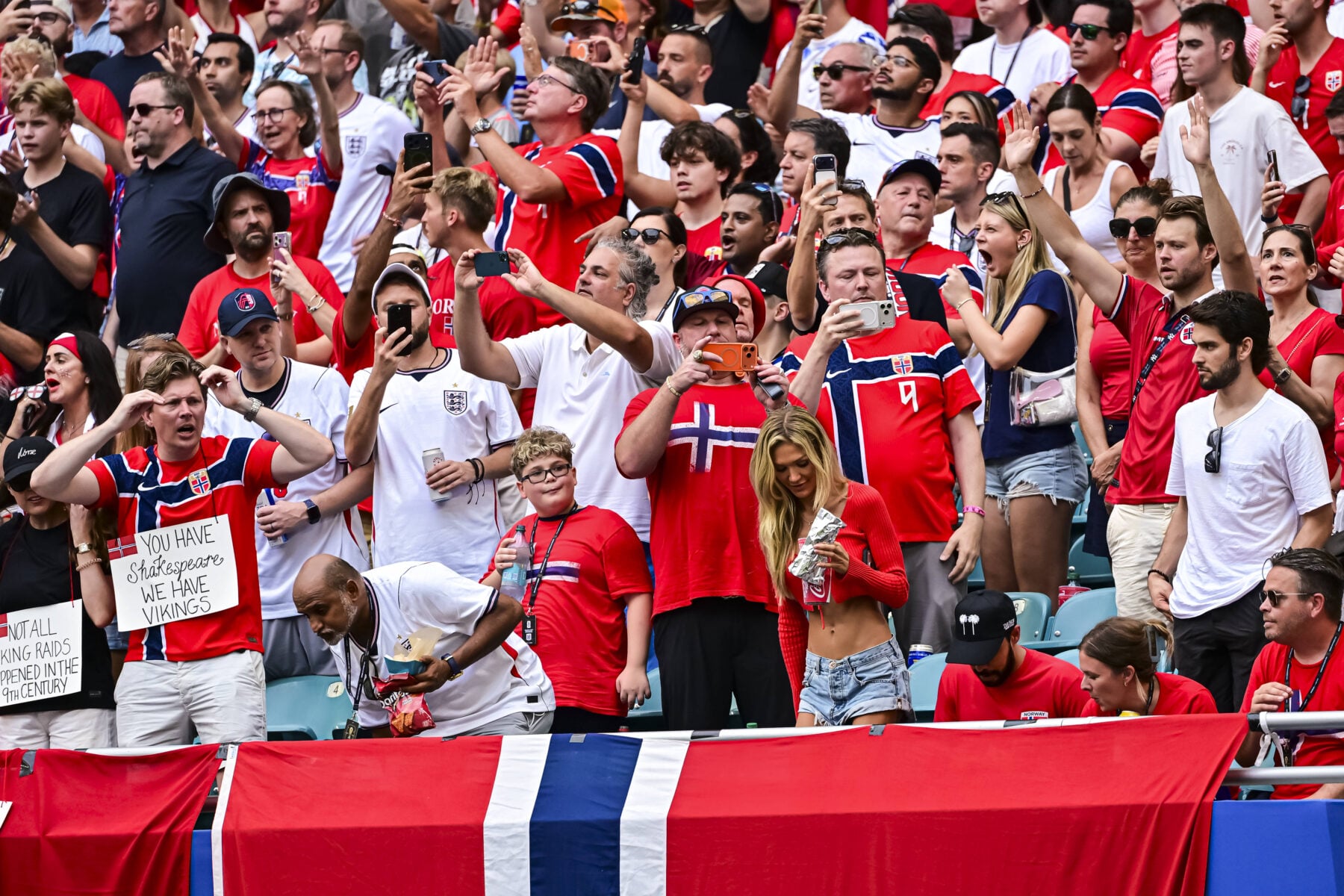 Norske fans så Gabriel Rajkovic blive historisk.