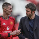 Manchester United lurer fortsat på Adam Wharton.