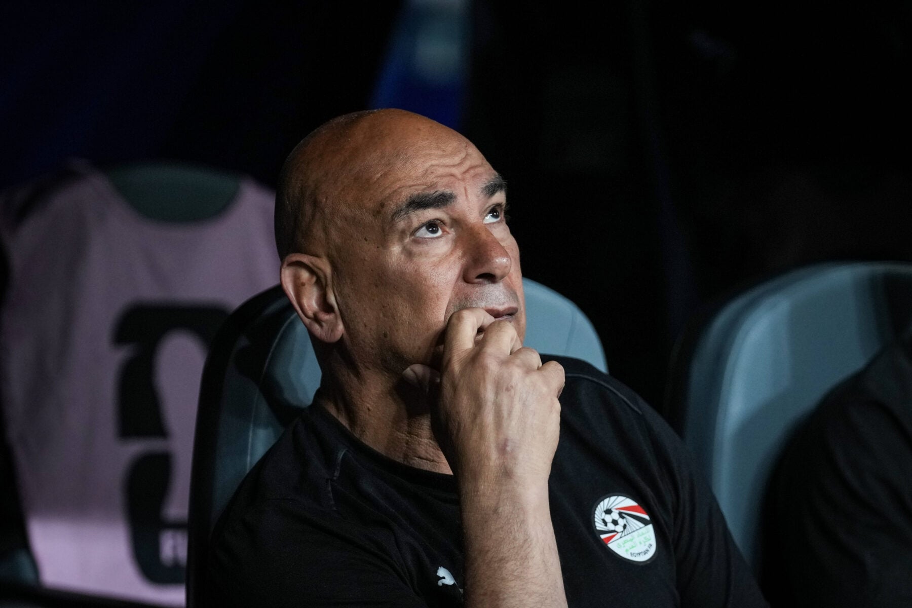 Hossam Hassan er blevet skilt fra den ene af sine to koner.