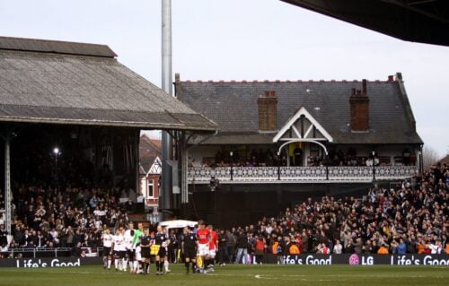 Det emmer af nostalgi og intensitet på Craven Cottage.