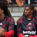 Joshua Zirkzee skifter til Everton.