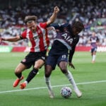 Mathias Jensen må fortsat se til fra sidelinjen. Det bekræfter Brentford-bossen i form af Keith Andrews nu i et nyt interview.