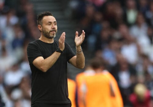 Tottenham kan være på vej til at hente hele to spillere fra Chelsea, inden transfervinduet lukker. Det meddeler Ben Jacobs.