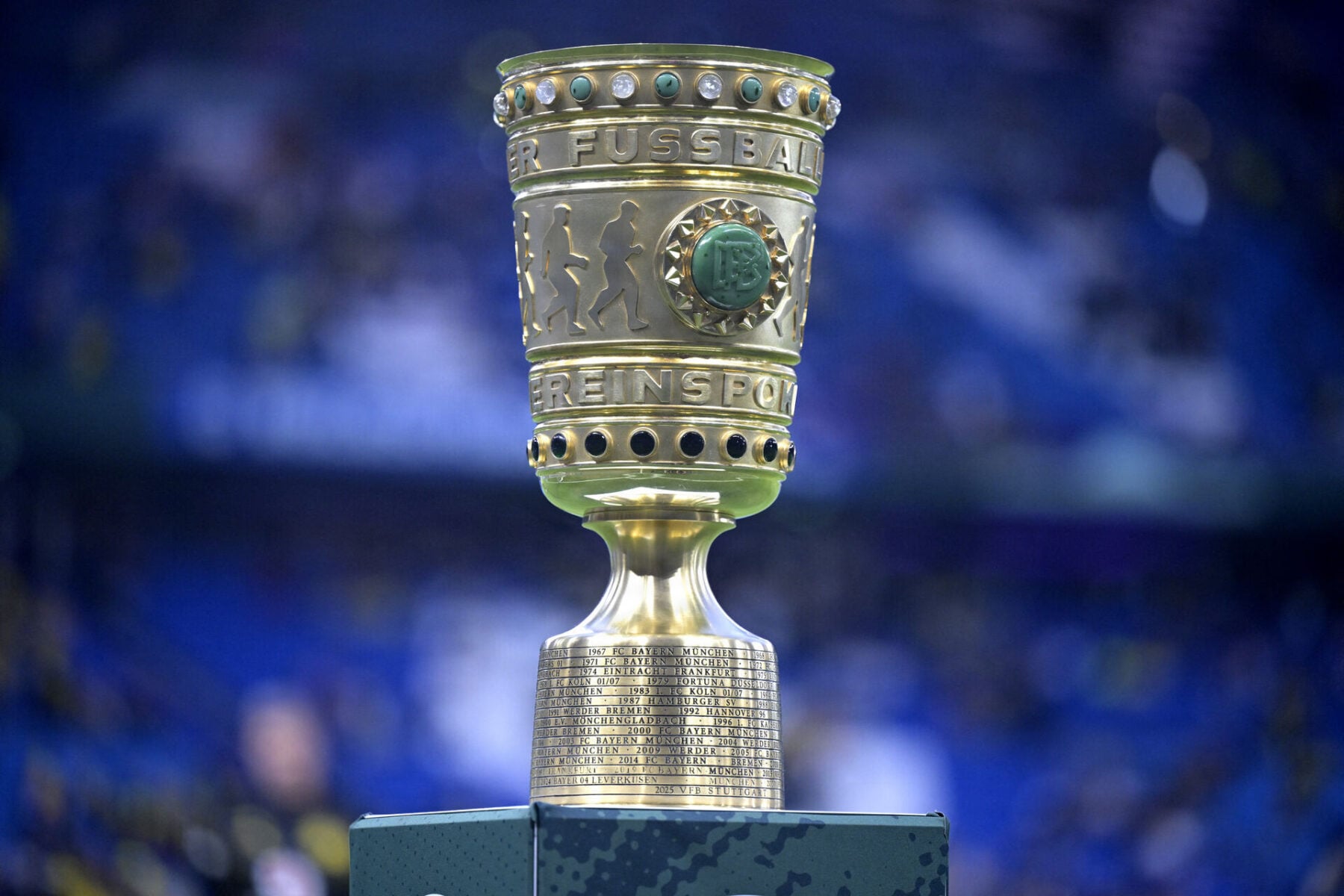 Volksparkstadion bliver udvidet.