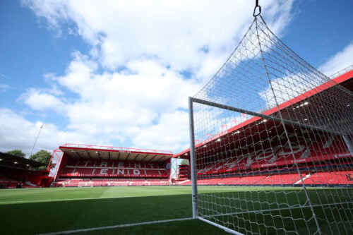 City Ground skal bygges om.