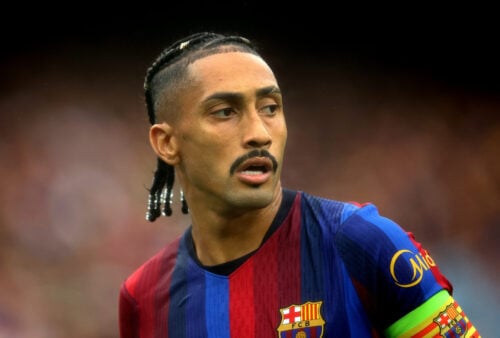 Raphinha har været en åbenbaring i FC Barcelona, men fremtiden for den brasilianske stjerne er fortsat usikker. Nu reagerer Deco.