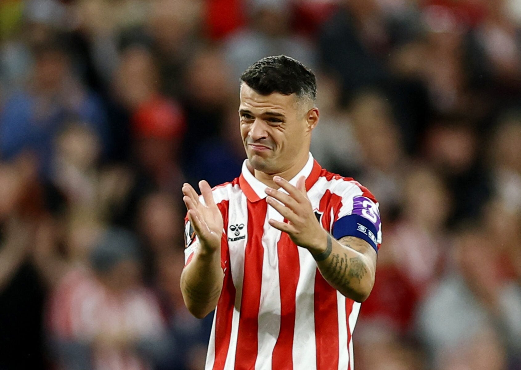 Granit Xhaka er havnet i en opsigtsvækkende sag, efter at de schweiziske myndigheder har indledt en efterforskning af den rutinerede Sunderland-profil.