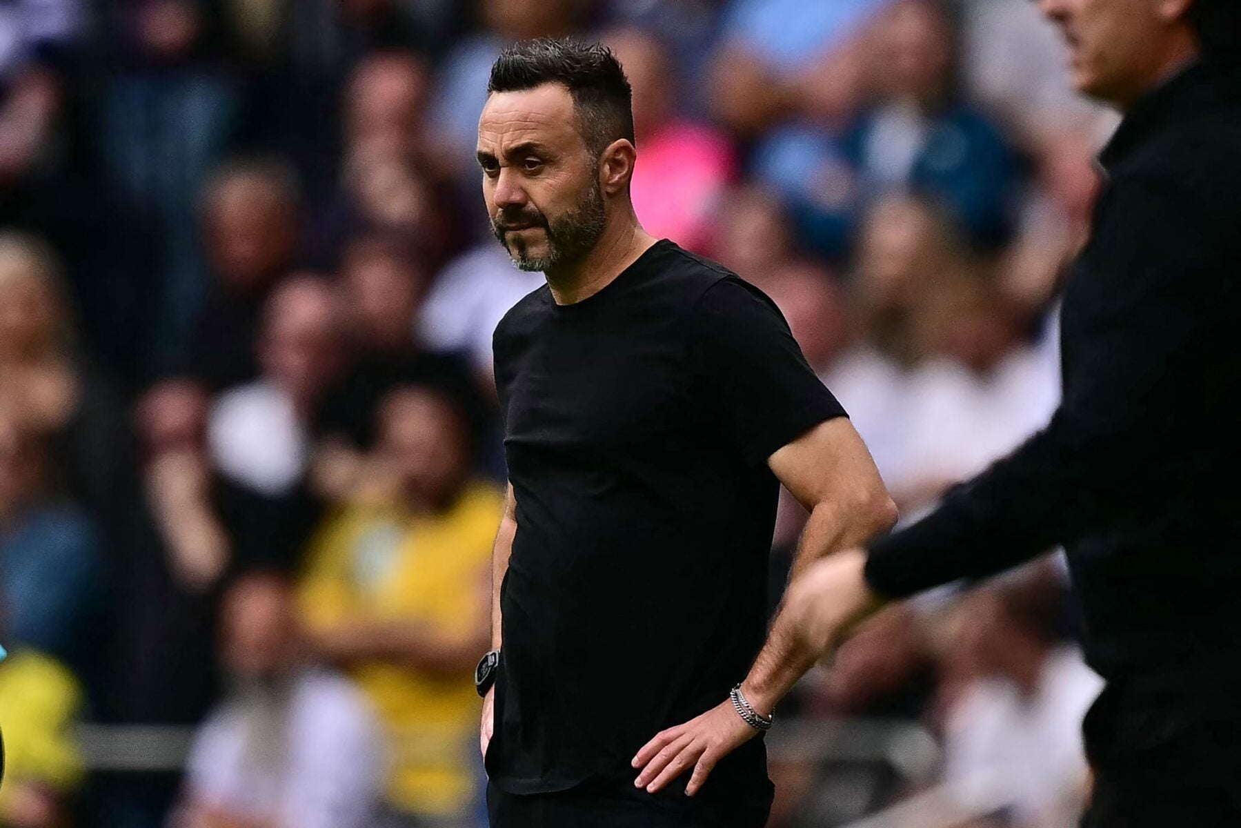 Tottenham er fortsat uden sejr i Premier League. Lørdag blev krisen endnu tydeligere, da Aston Villa vandt 3-2 på Tottenham Hotspur Stadium.