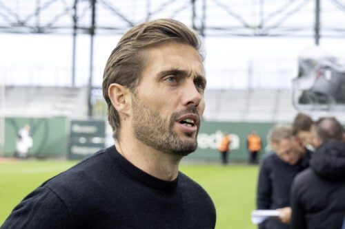 AGF har fået en vanskelig start på Superliga-sæsonen. Nu kan cheftræner Jakob Poulsen have fået endnu et problem at bekymre sig om.