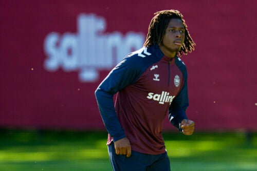 Patrick Dorgu er færdig for denne landsholdssamling. Her er tre bud på en afløser for den skadede Manchester United-spiller.