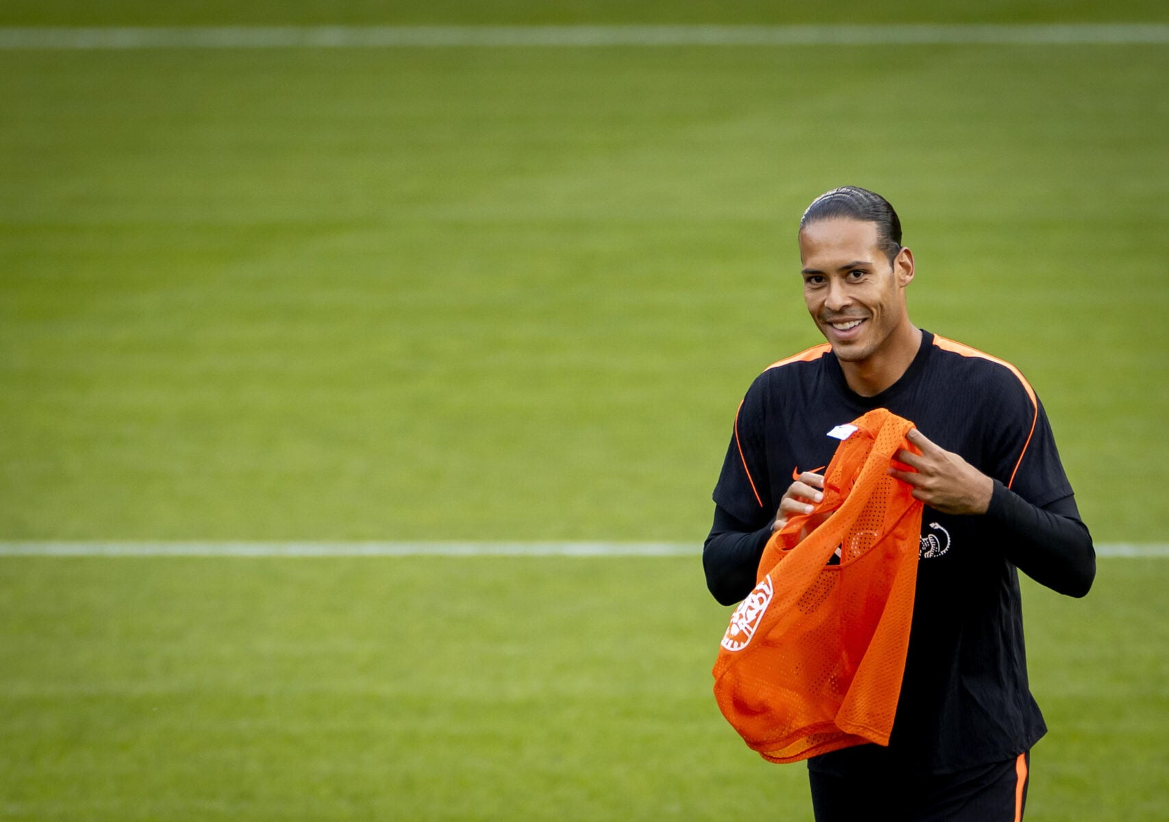 Virgil van Dijk har endnu ikke indledt forhandlinger om en forlængelse af hans kontrakt i Liverpool, der udløber i sommeren 2027.