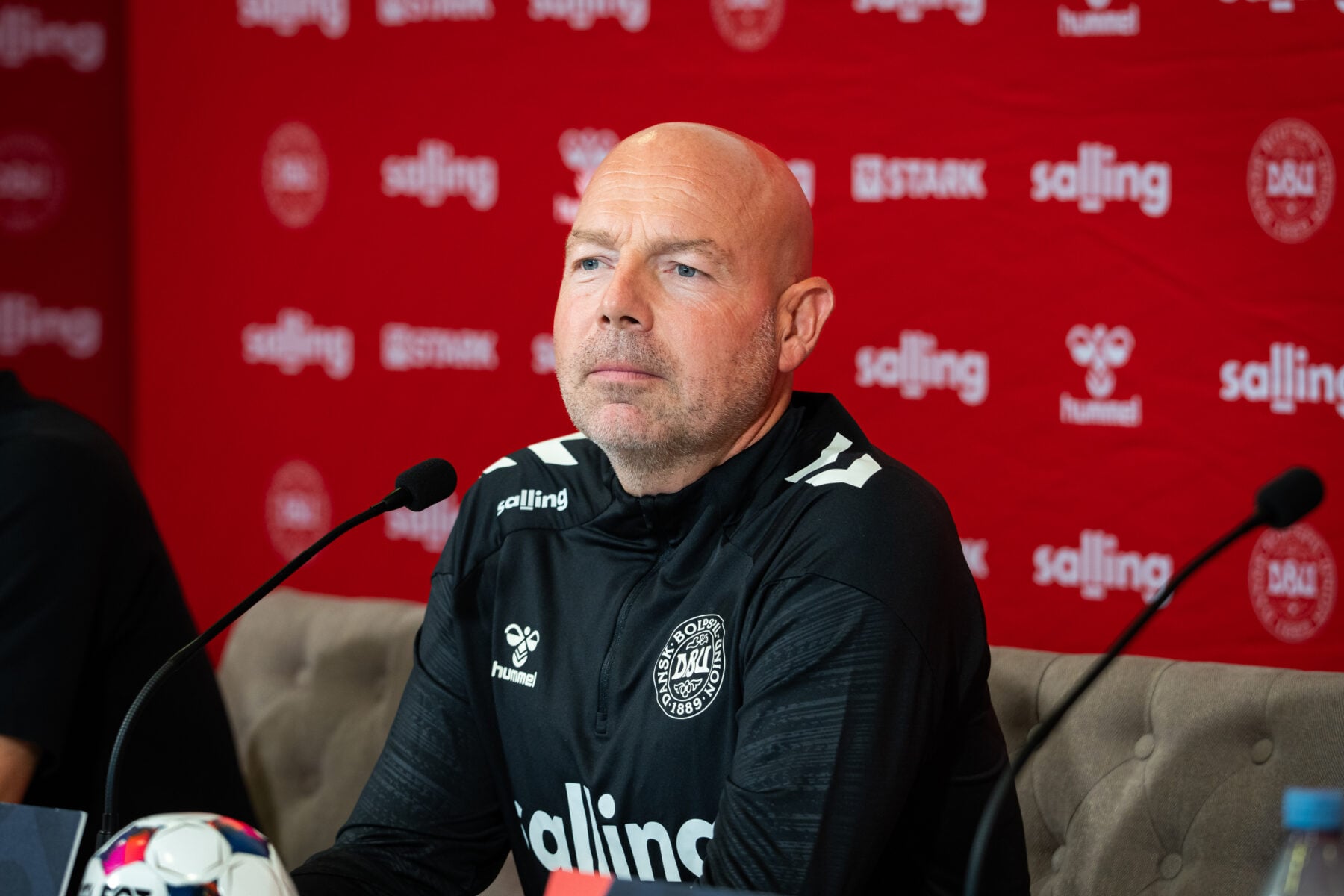 Brian Riemer kan være klar til at ryste posen, når Danmark søndag møder Wales i Nations League klokken 18.00 i Parken søndag.