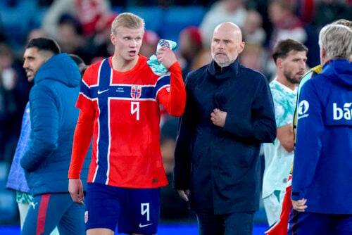 Erling Haaland lader ikke til at være påvirket af den alvorlige kendelse mod Manchester City. Det meddeler britiske BBC.