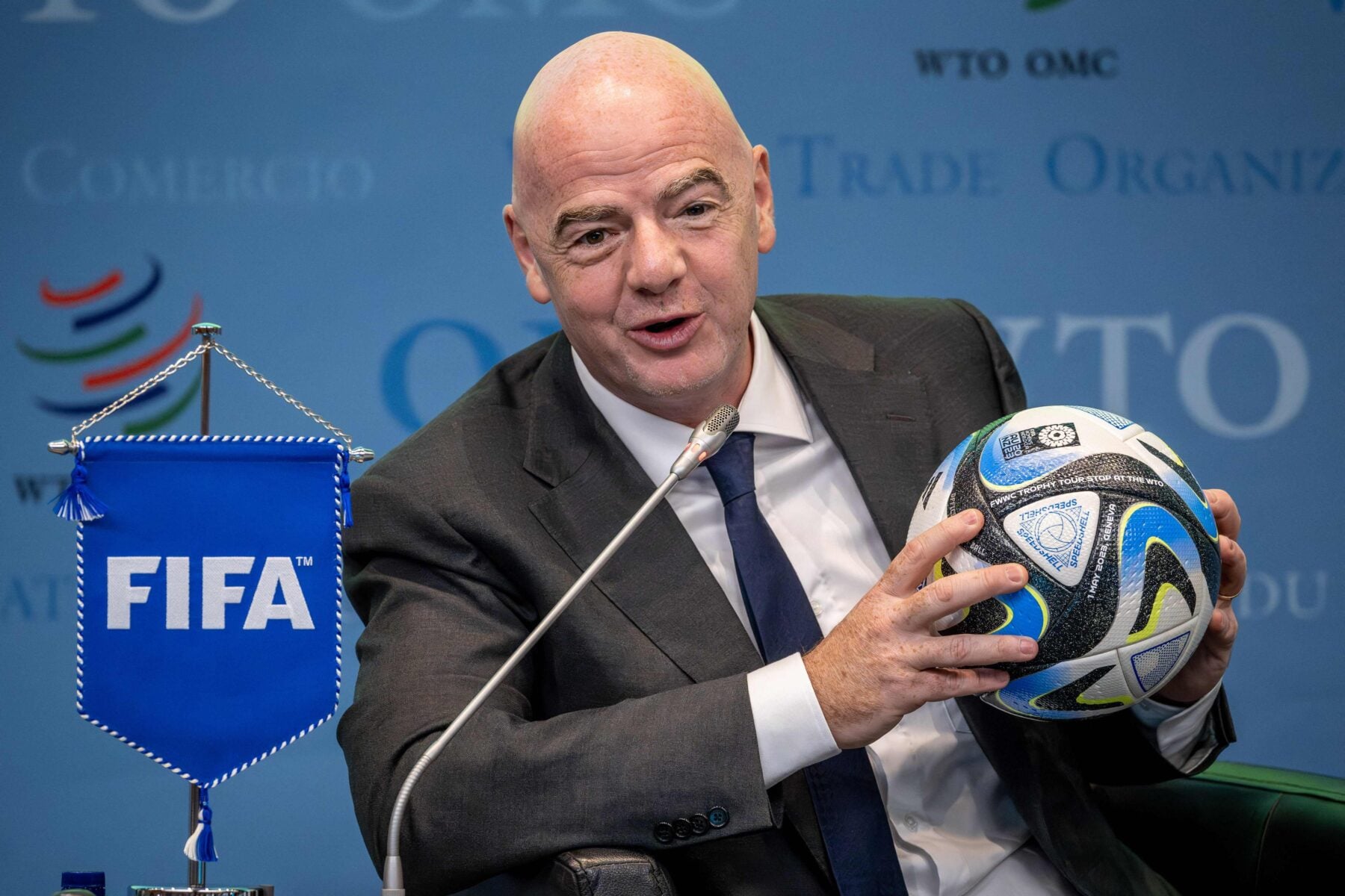 FIFA har rettet et angreb mod UEFA og beskylder det europæiske fodboldforbund for at føre en misinformation-kampagne mod FIFA-præsident Gianni Infantino.
