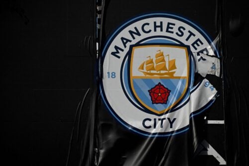 Manchester City kan få en afgørelse i sagen om klubbens økonomiske regelbrud senest omkring jul, hvis Premier Leagues nye regler bliver lagt til grund.