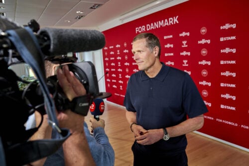 Peter Møller svarer nu.