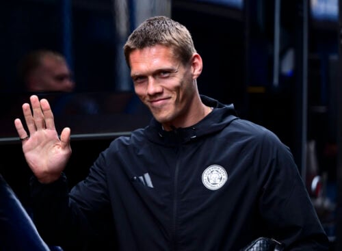 Jannik Vestergaard står fortsat uden klub, men den danske forsvarsspiller har tilsyneladende ikke travlt med at vælge sin næste destination.