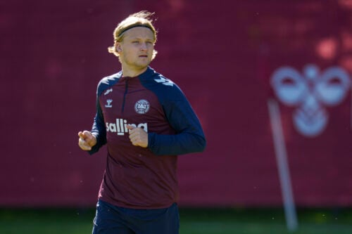 Kasper Dolberg, der ellers havde fået en god sæsonstart i Ajax, kan stå foran en længere periode på sidelinjen.