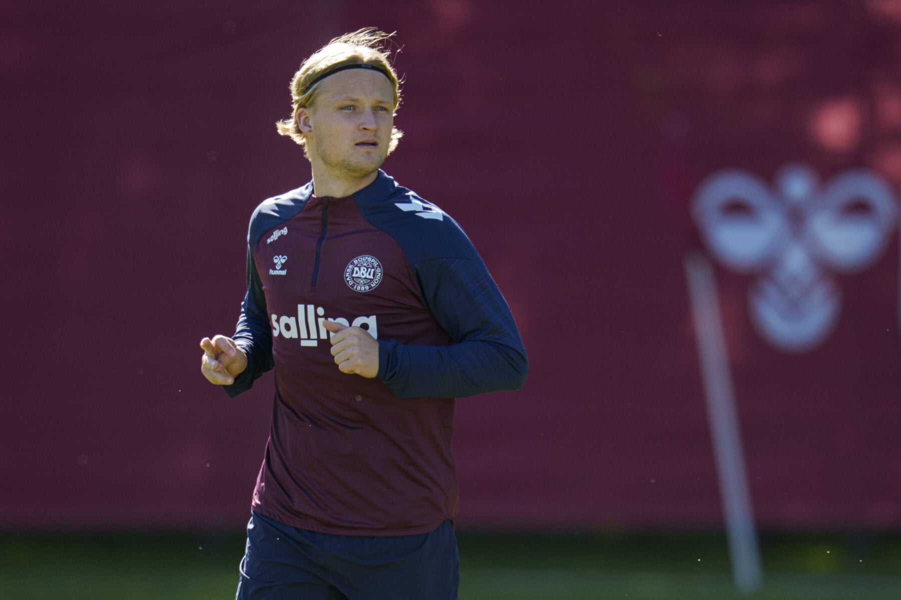 Kasper Dolberg, der ellers havde fået en god sæsonstart i Ajax, kan stå foran en længere periode på sidelinjen.