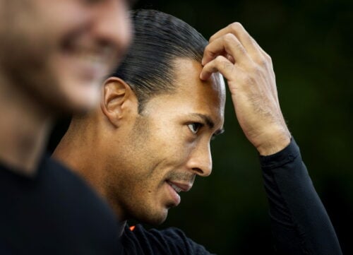Virgil van Dijk kan torsdag få en uvant rolle på det hollandske landshold, da Jan Paul van Hecke er blevet skadet.