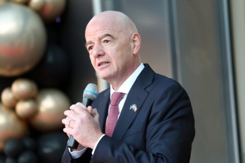 Schweiz har trukket sin støtte til Gianni Infantino som FIFA-præsident, hvorfor moderlandet sender samme signal som Frankrig og Italien.